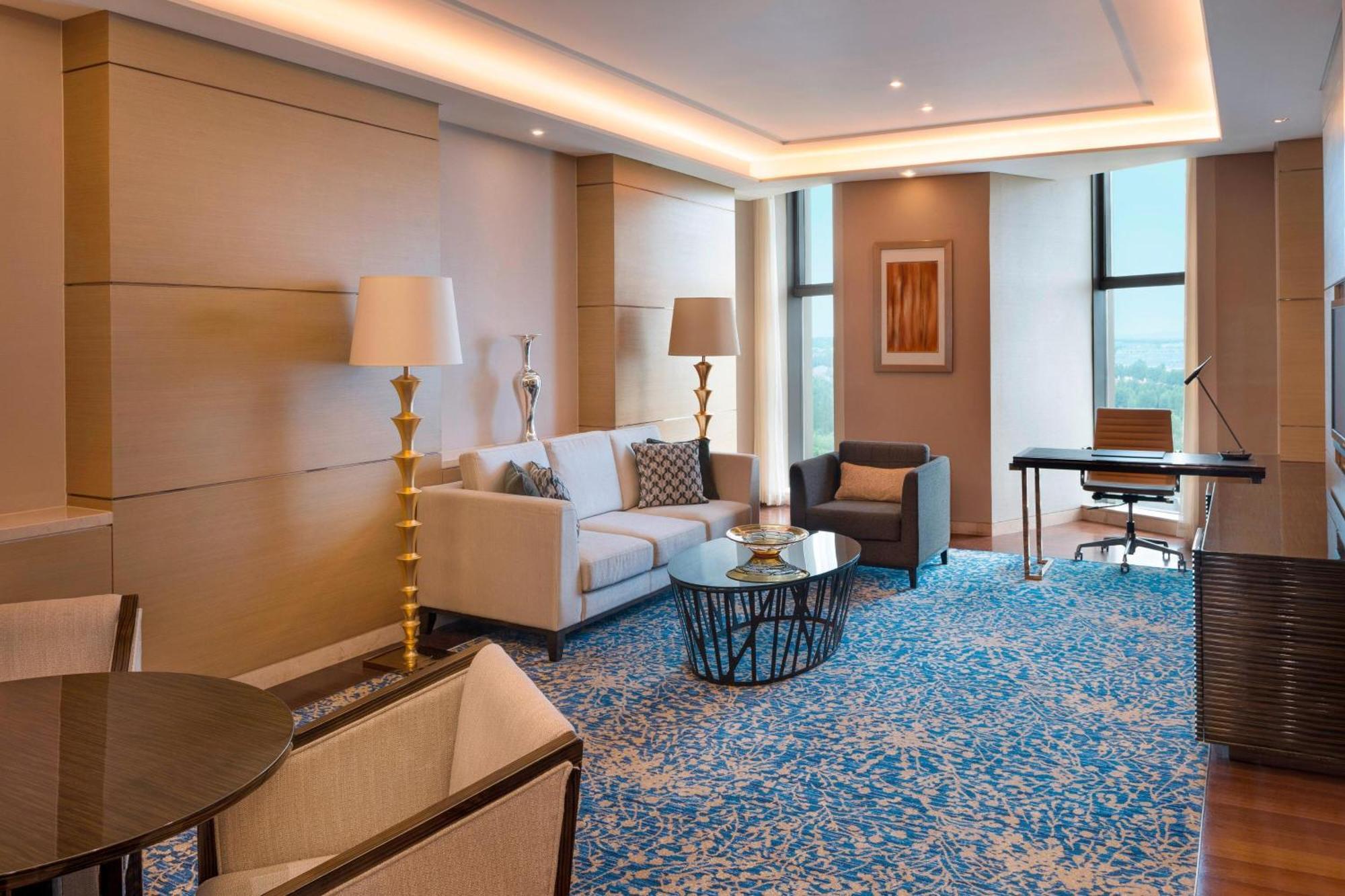 Sheraton Changchun Jingyuetan Hotel Exteriör bild