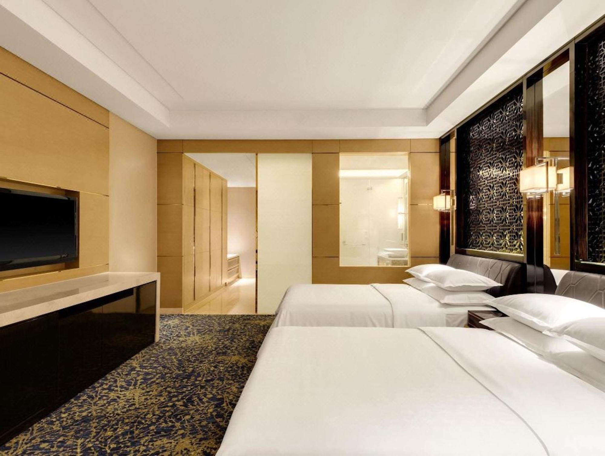 Sheraton Changchun Jingyuetan Hotel Exteriör bild