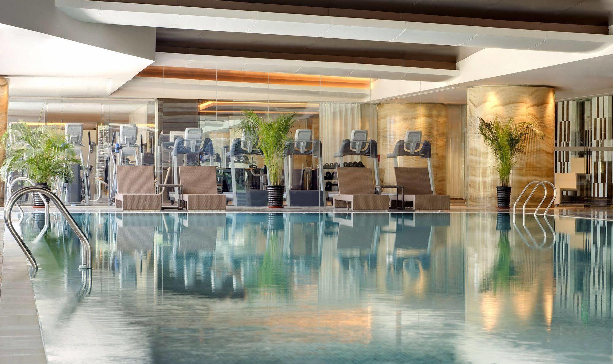 Sheraton Changchun Jingyuetan Hotel Exteriör bild